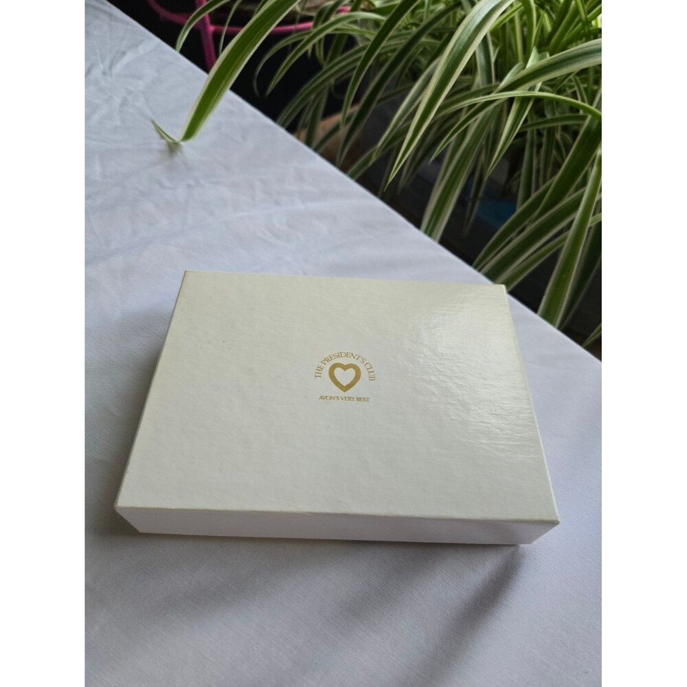 70s/80s Vintage Avon Gold Heart Stationery - William R. Chaney Era